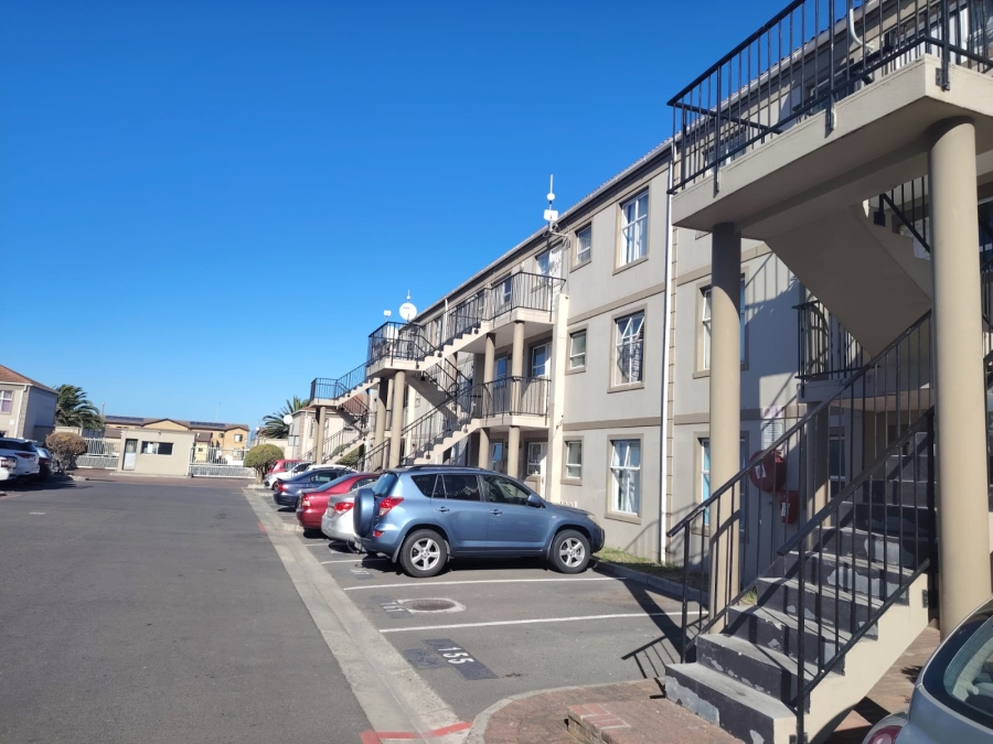 2 Bedroom Property for Sale in Guldenland Western Cape
